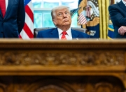 一周外盘头条|美英达成贸易协议 美联储连续第三次按兵不动 比特币再破10万美元 巴菲特年底卸任伯克希尔CEO