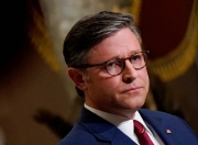 美国众议院议长称“爱泼斯坦相关文件无任何隐瞒”