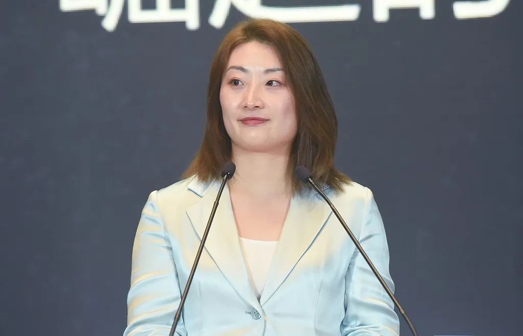 娃哈哈上演继承之战，宗馥莉被“同父异母弟妹”起诉 第1张