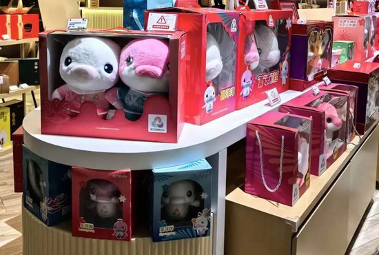 十五运顶流火到断货，网友：根本抢不到 第1张