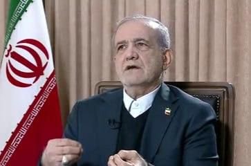 伊朗总统：政府认可和平抗议行为 愿与抗议团体会面 第1张